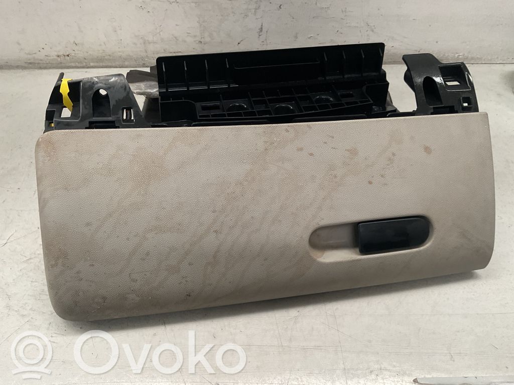Mini One - Cooper Clubman R55 Schowek deski rozdzielczej / Komplet 