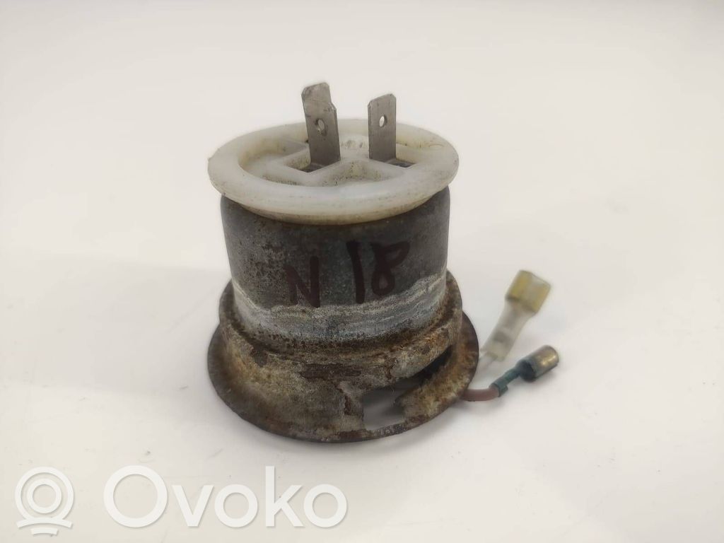 Deckel Abdeckung Scheinwerfer   63121372732
