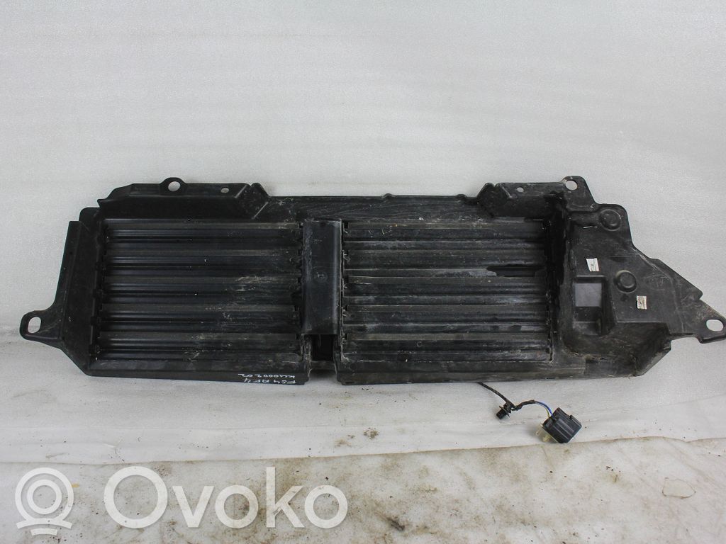 Land Rover Range Rover L405 Jäähdyttimen kannatin 