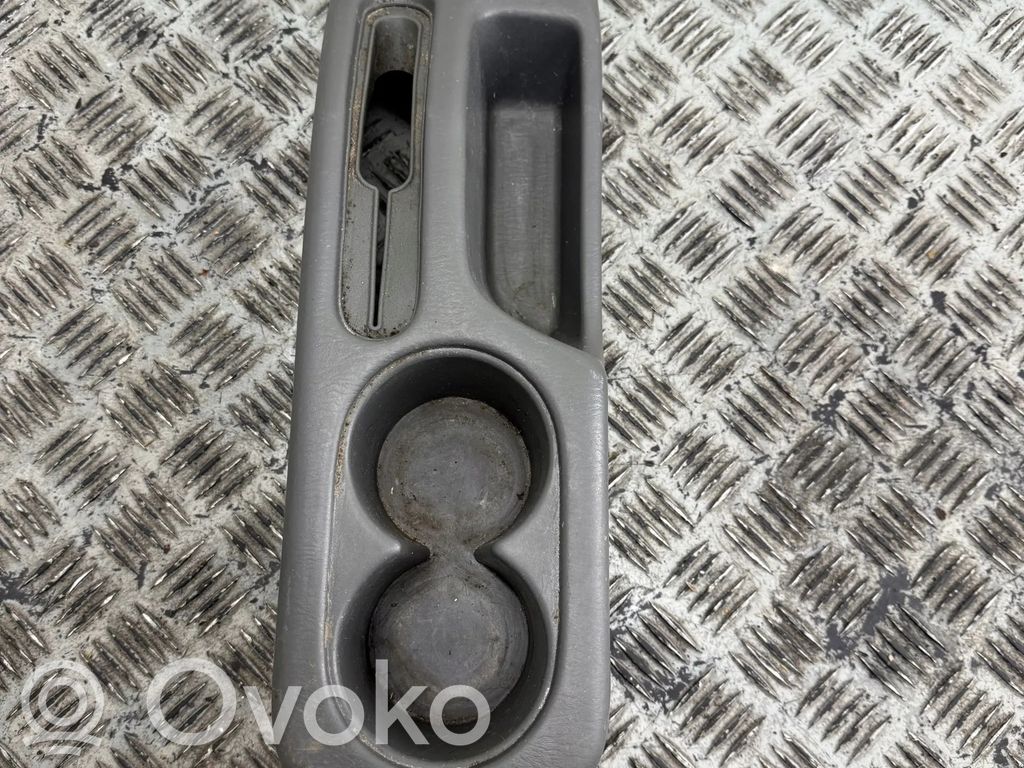 Suzuki Jimny Centrinė konsolė 