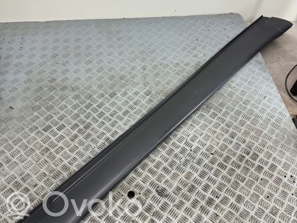 Mitsubishi Pajero Rivestimento sottoporta/minigonna laterale 