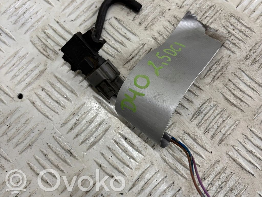 Nissan Navara D40 Air pressure sensor 
