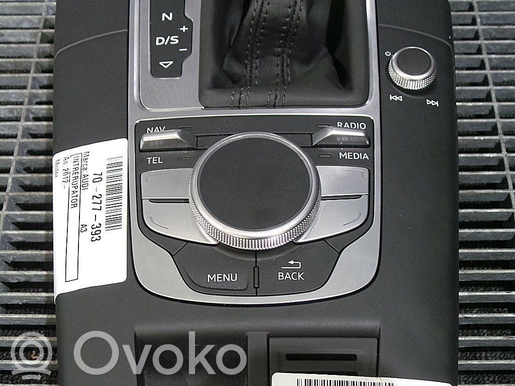 Unidad central de control multimedia   8V0919614D