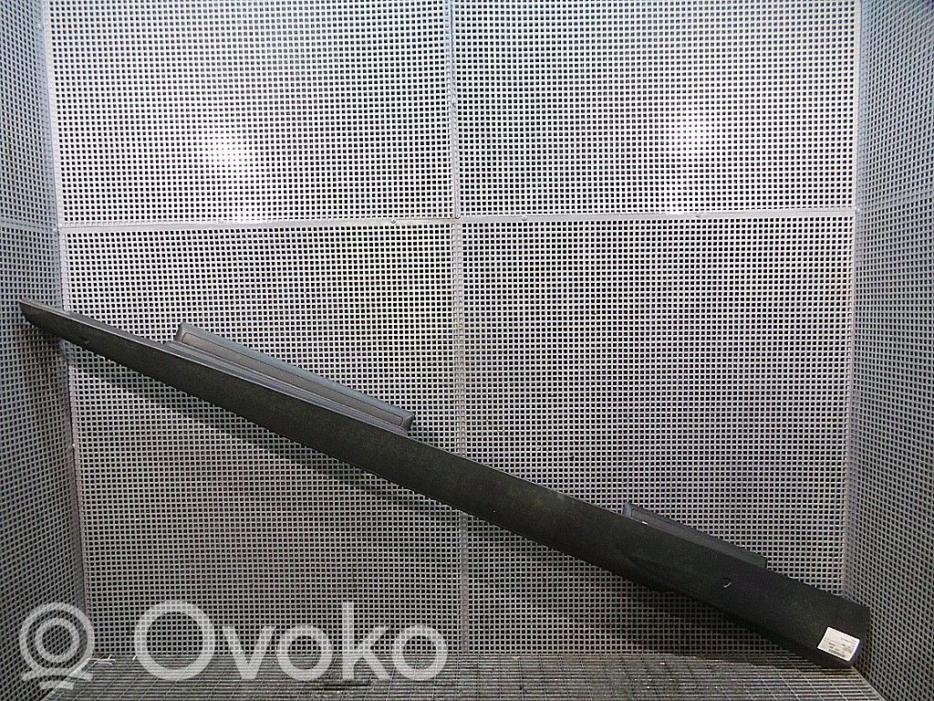 Próg   5P0853851F9B9