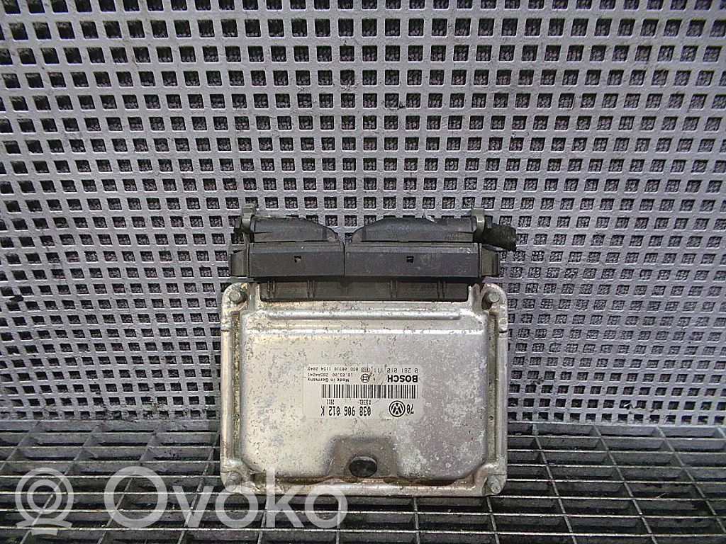 Volkswagen Golf IV Unitate/modul de control motor 
