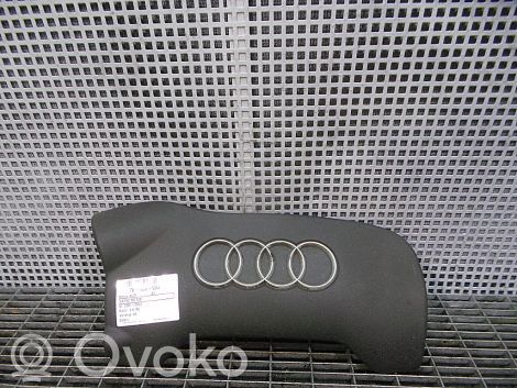 Audi A4 S4 B6 8E 8H Osłona górna silnika