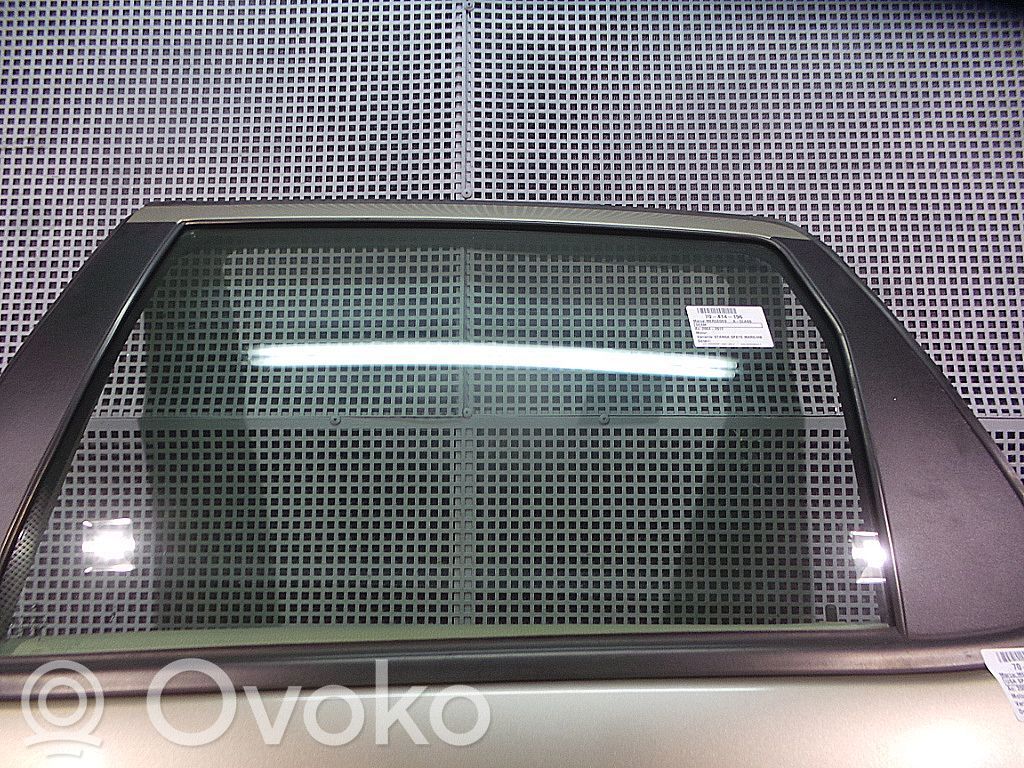 Mercedes-Benz A W169 Szyba drzwi tylnych 