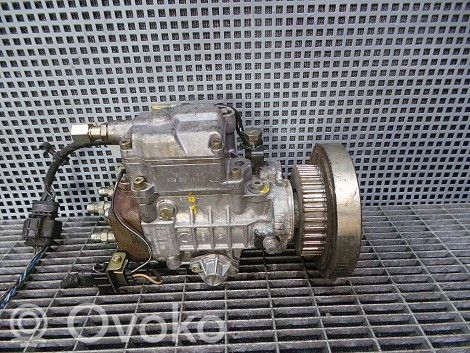 Volvo V70 Fuel injection high pressure pump 