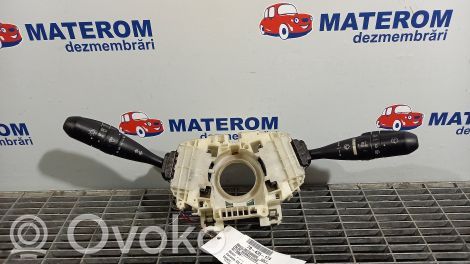 Mitsubishi Colt Manetka / Przełącznik kierunkowskazów