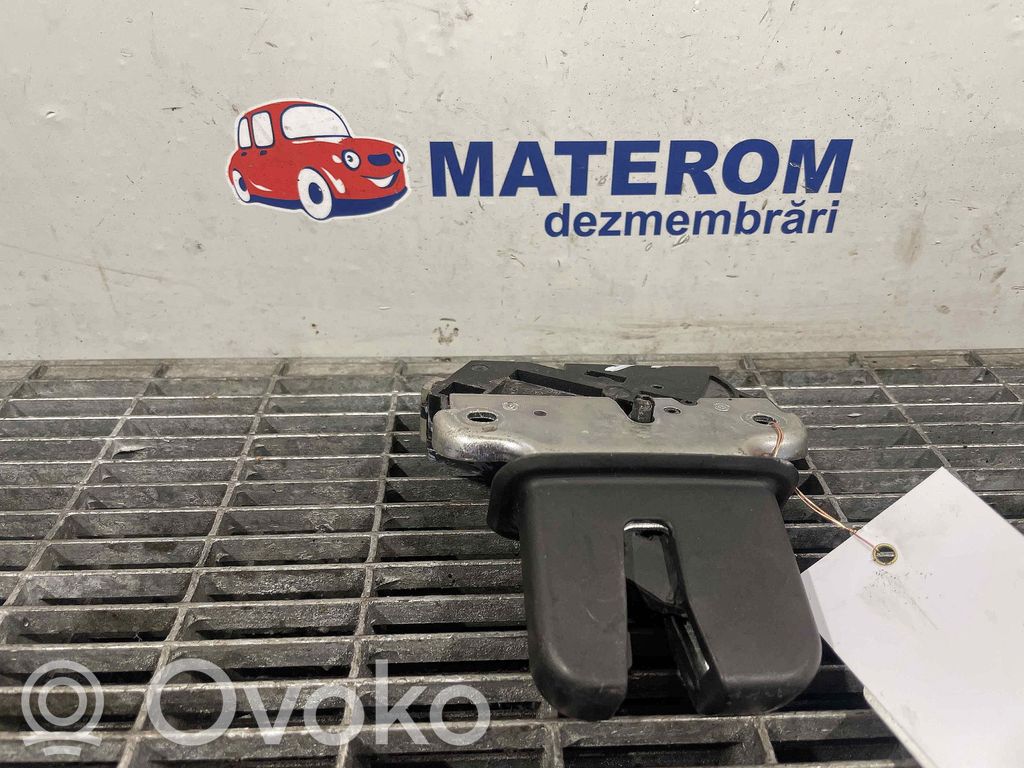 Volkswagen PASSAT B7 Spoiler del portellone lunotto posteriore