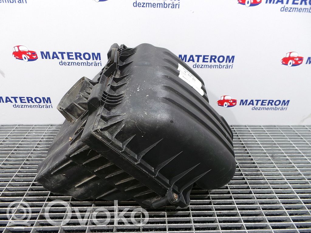 Ford Galaxy Air filter box 