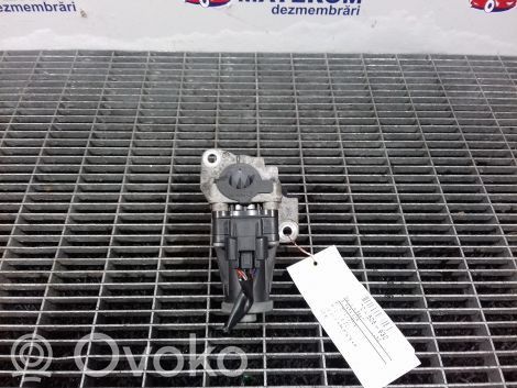Nissan Juke I F15 Zawór EGR