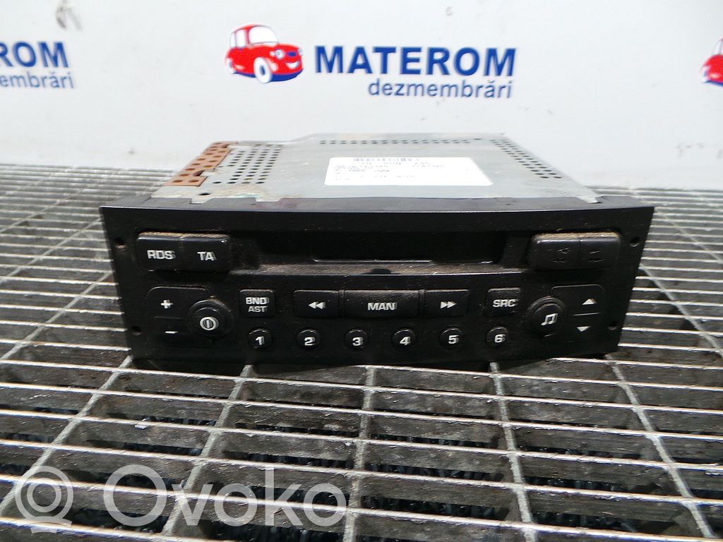 Peugeot Partner Unitate principală radio/CD/DVD/GPS 