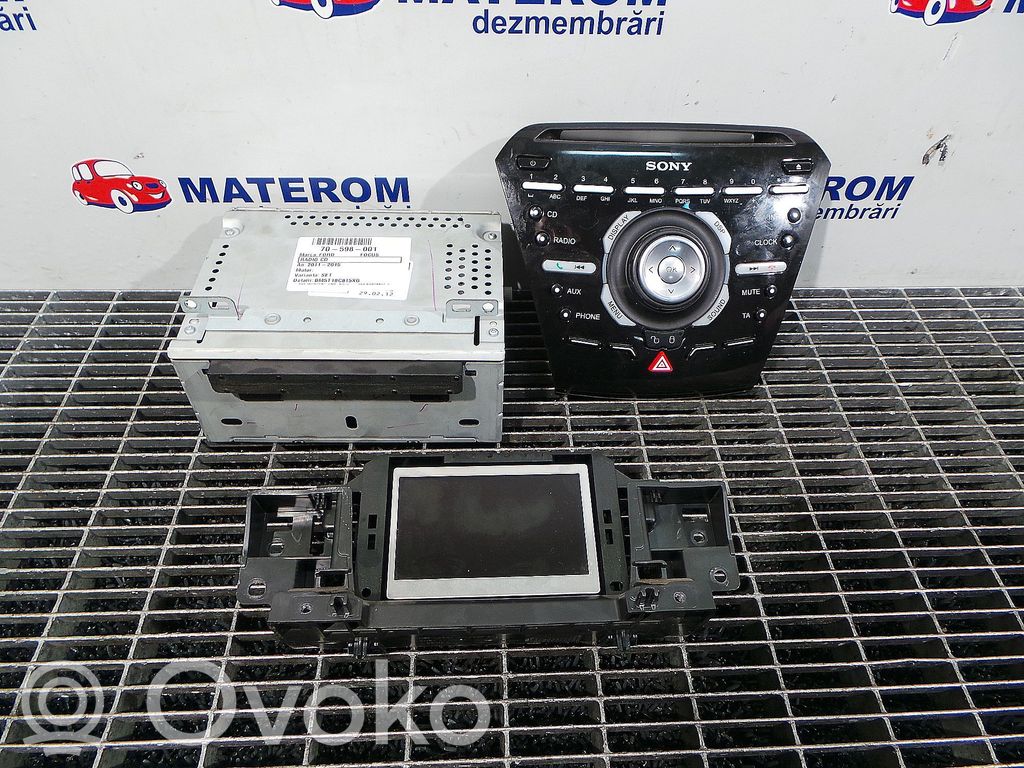 Ford Focus Radio/CD/DVD/GPS head unit 