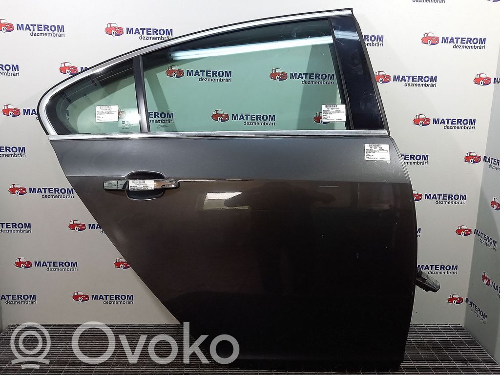 Opel Insignia A Puerta trasera 