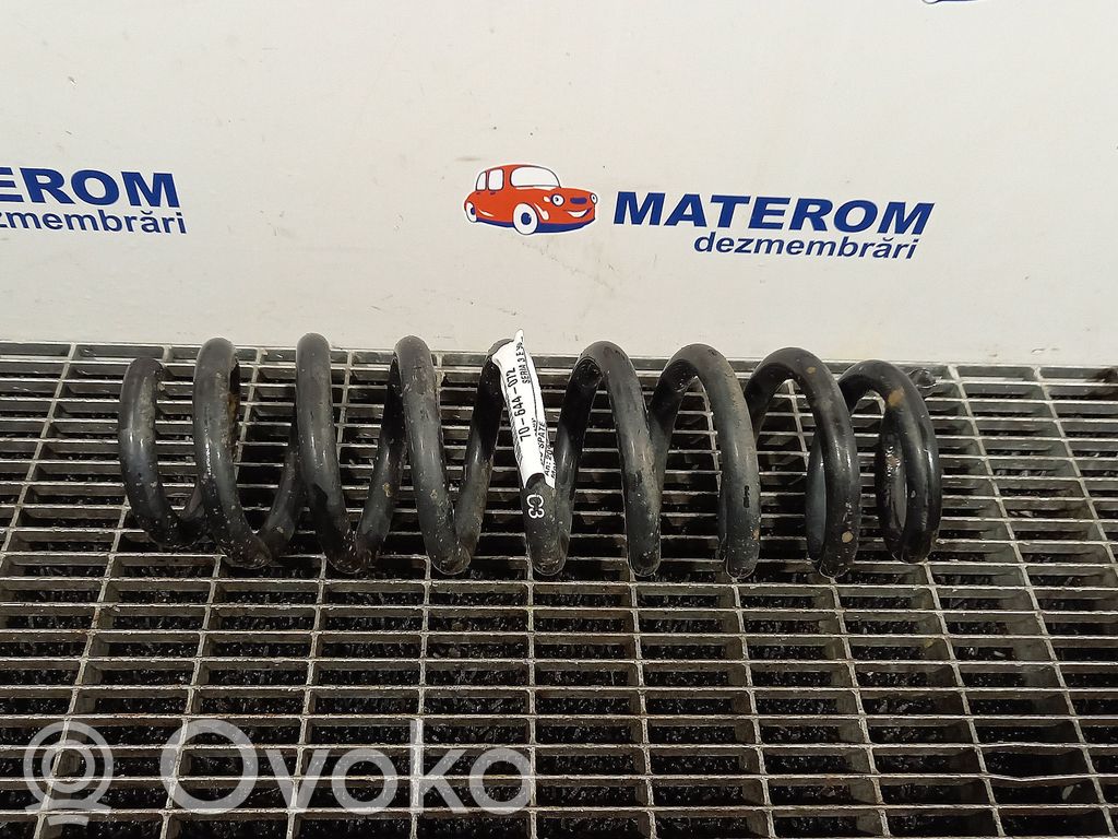 Rear coil spring   33536767338