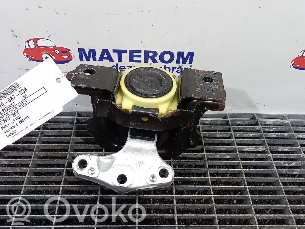 Peugeot 208 I Moottorin kiinnikekorvake 