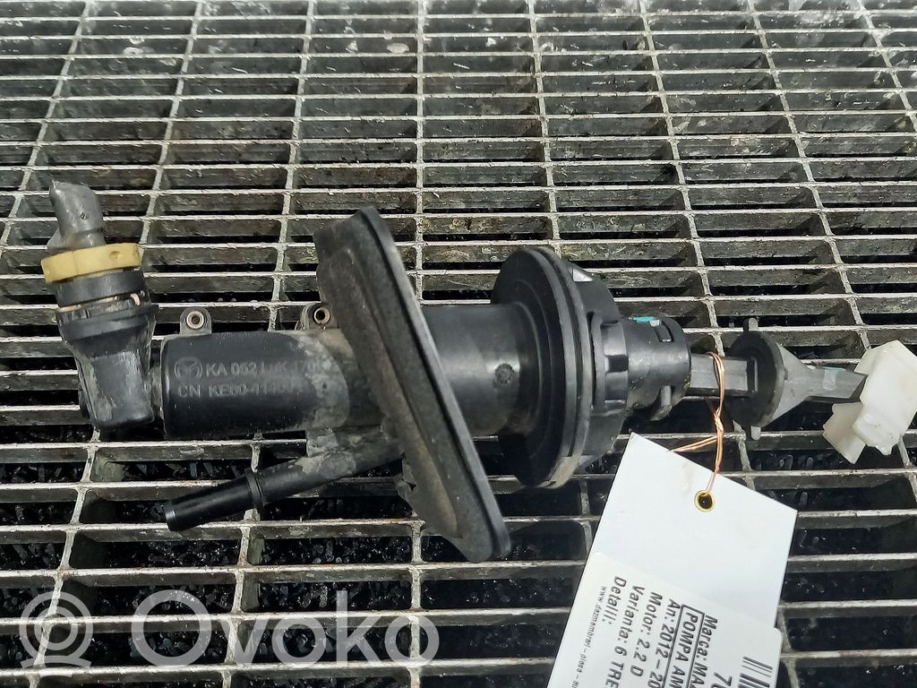 Kytkimen pääsylinteri   KB8T41400