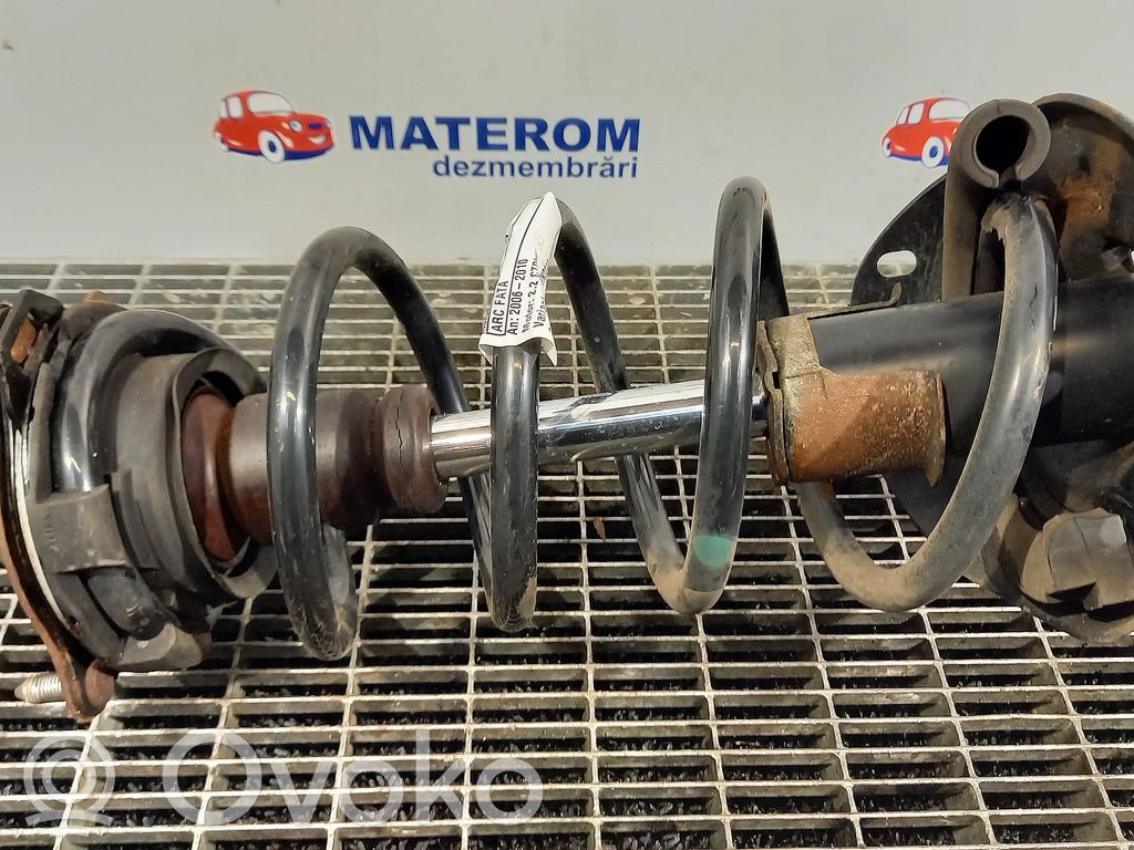 Honda CR-V Front coil spring 