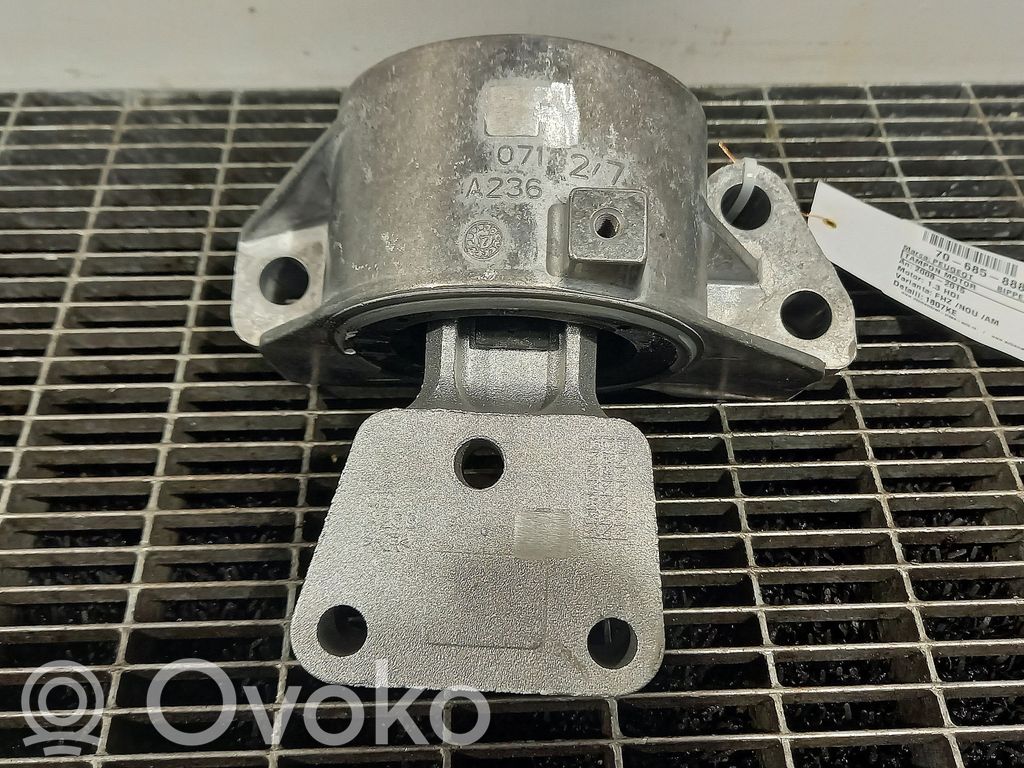 Peugeot Bipper Engine mount bracket 