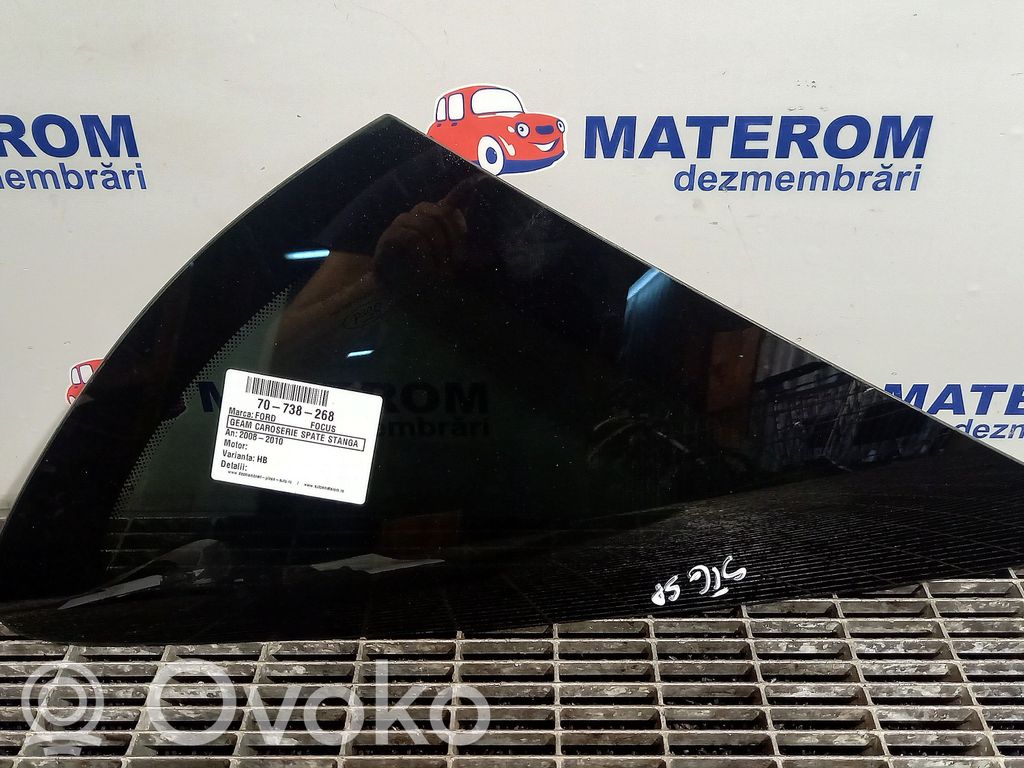 Rear side window   1493182