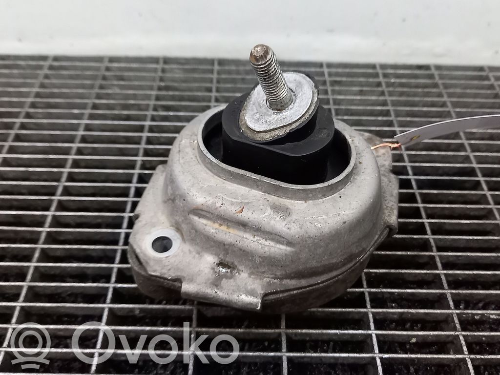 BMW X3 E83 Engine mount bracket 