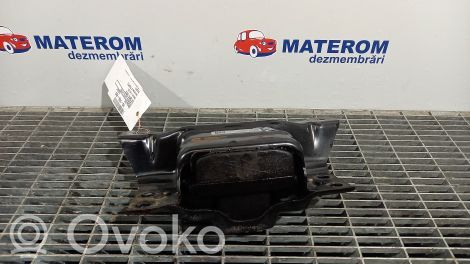 Volkswagen PASSAT B8 Mocowanie / Uchwyt skrzyni biegów 