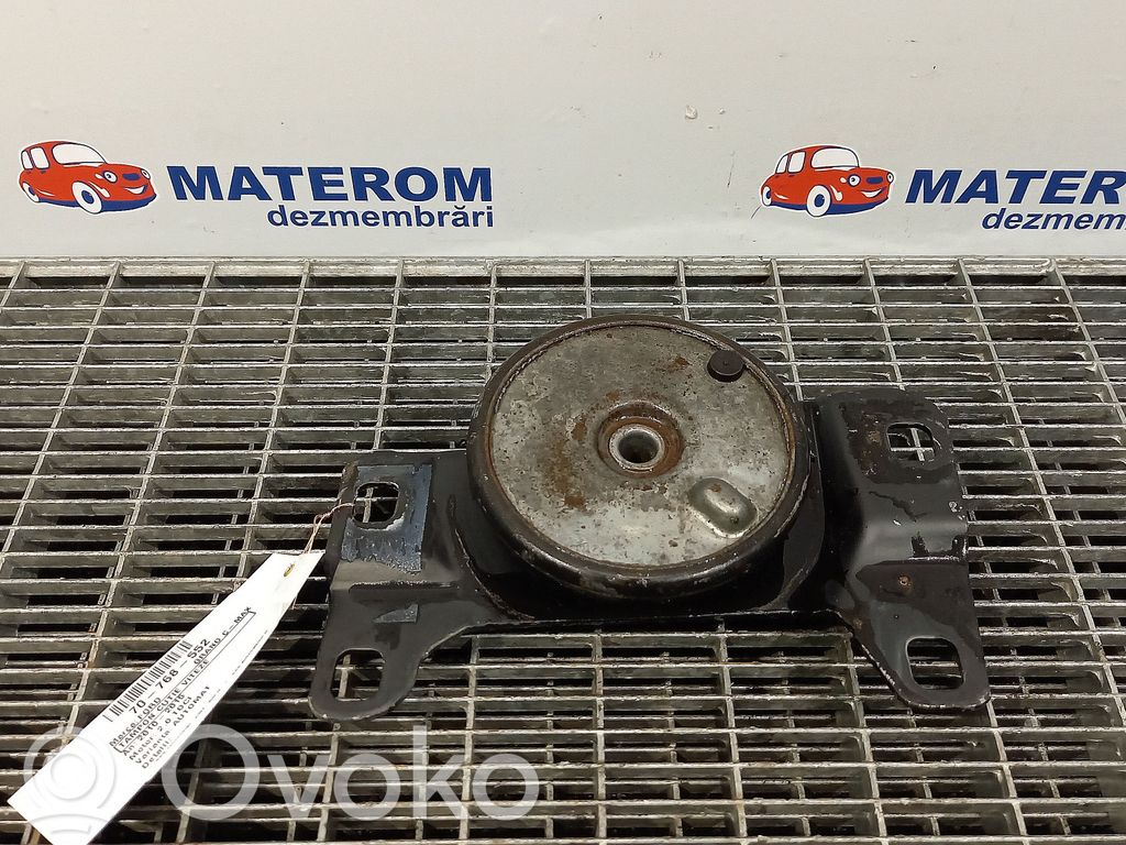Gearbox mounting bracket   1682477