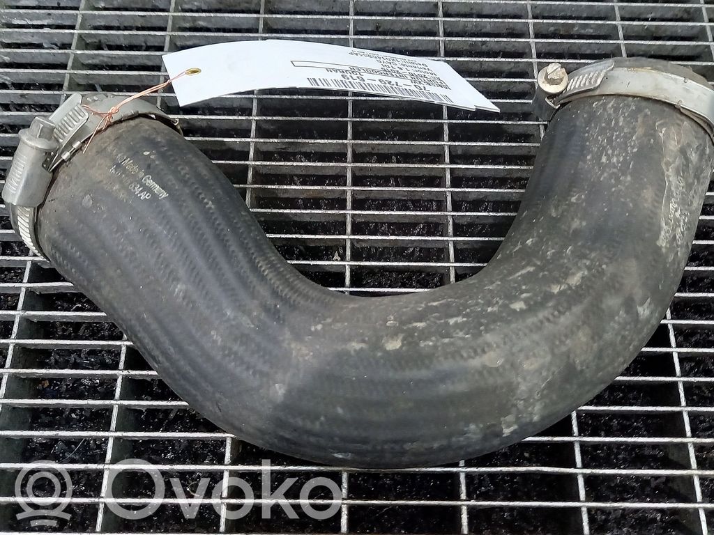 Volkswagen Touran II Furtun/conductă intercooler 