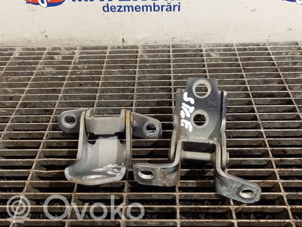 Mazda CX-5 Engine bonnet/hood hinges 