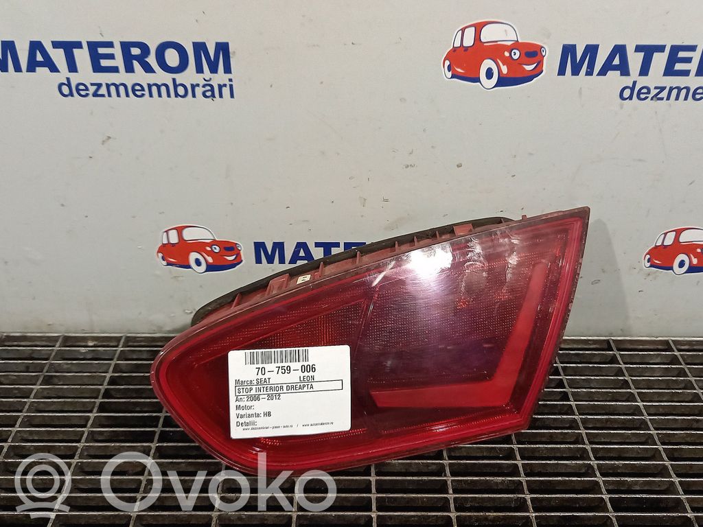 Seat Leon (1P) Lampy tylnej klapy bagażnika 