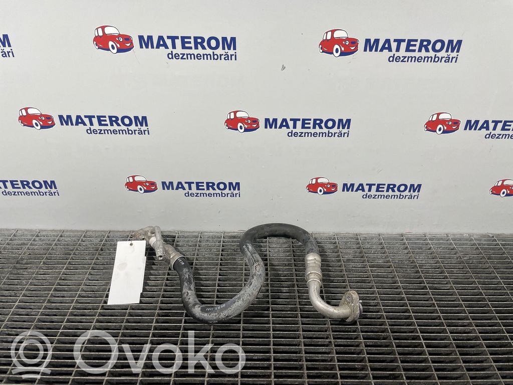 BMW X3 F25 Ilmastointilaitteen putki (A/C) 