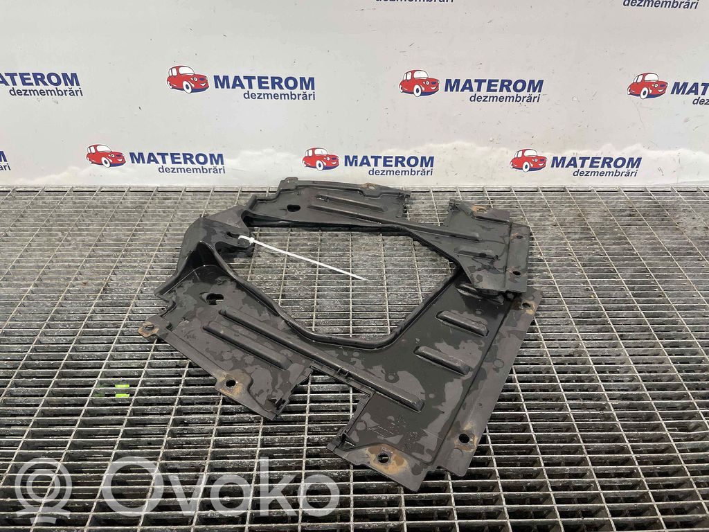 Audi Q3 8U Protecție inferioară laterală 