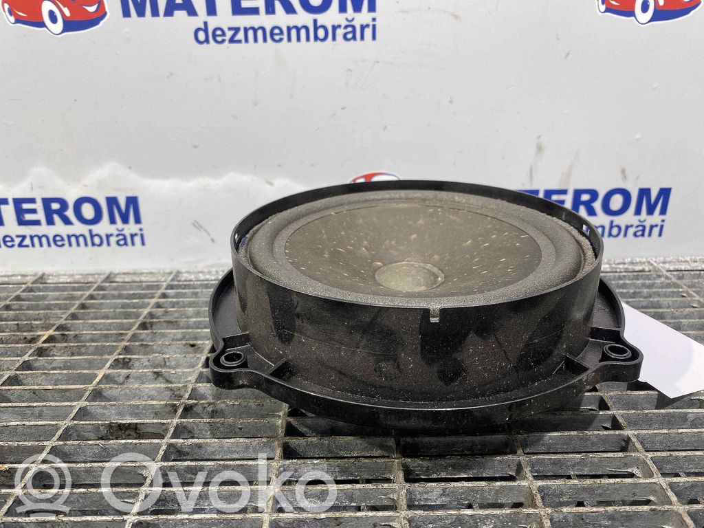 Land Rover Freelander Paneelikaiutin