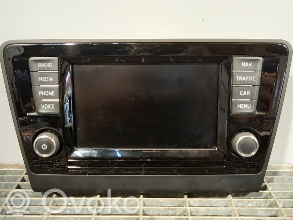 Skoda Rapid (NH) Radio/CD/DVD/GPS head unit 
