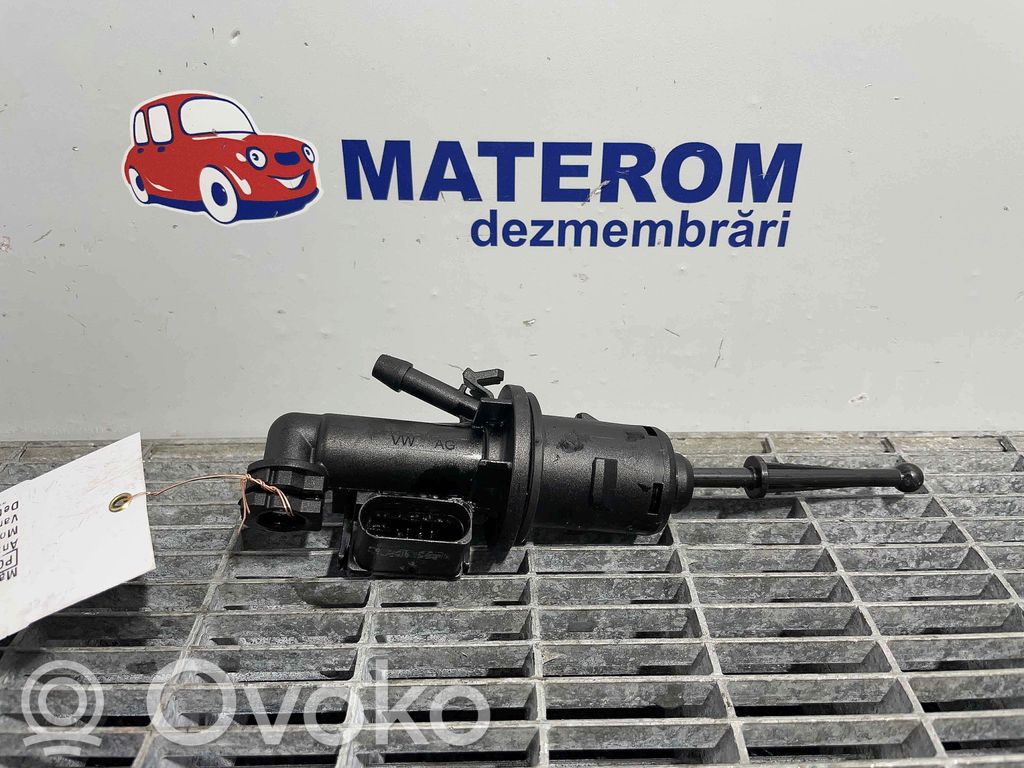 Volkswagen PASSAT B7 Główny cylinder sprzęgła 