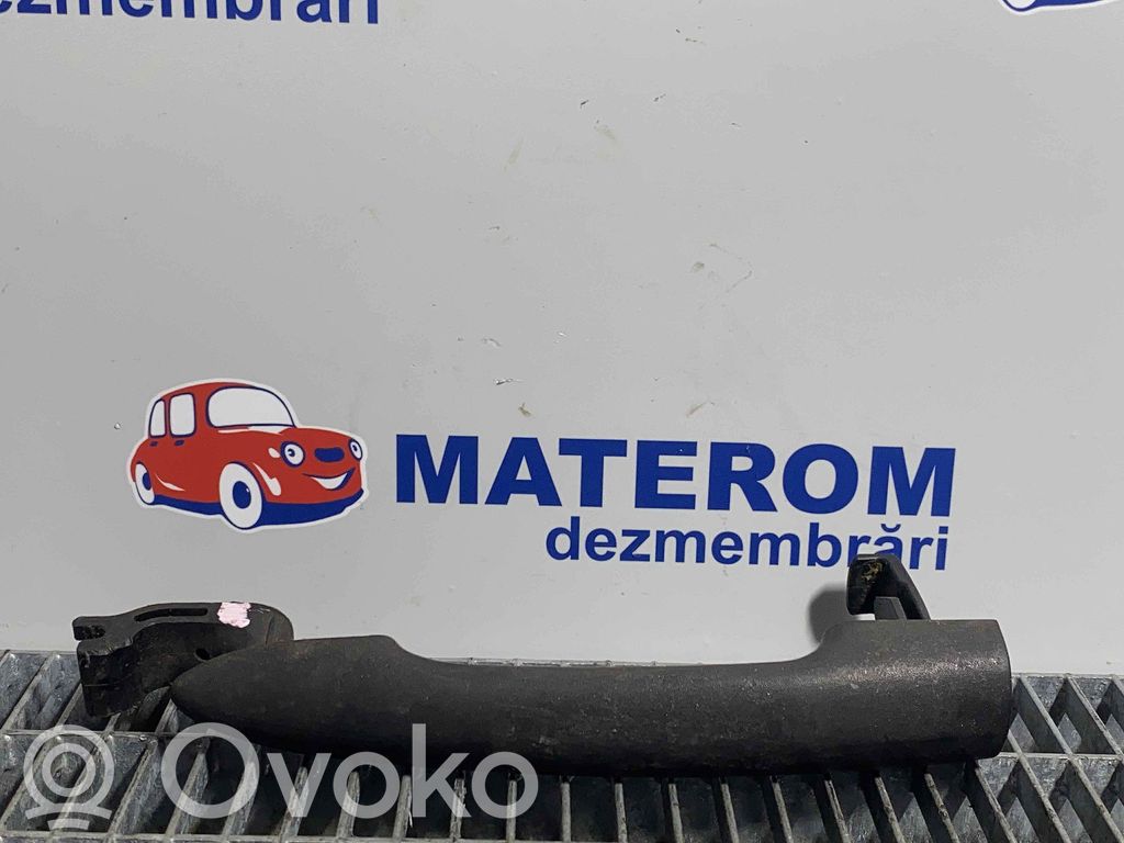 Renault Clio III Manecilla externa puerta trasera 