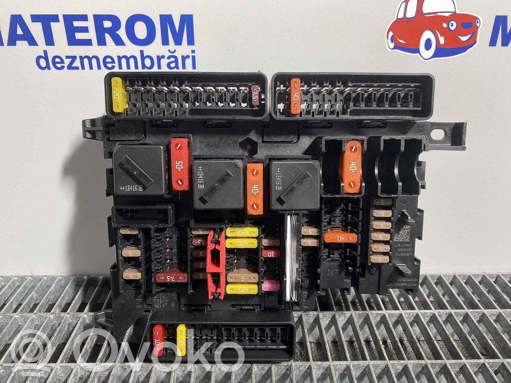 BMW 2 F46 Modulo fusibile 