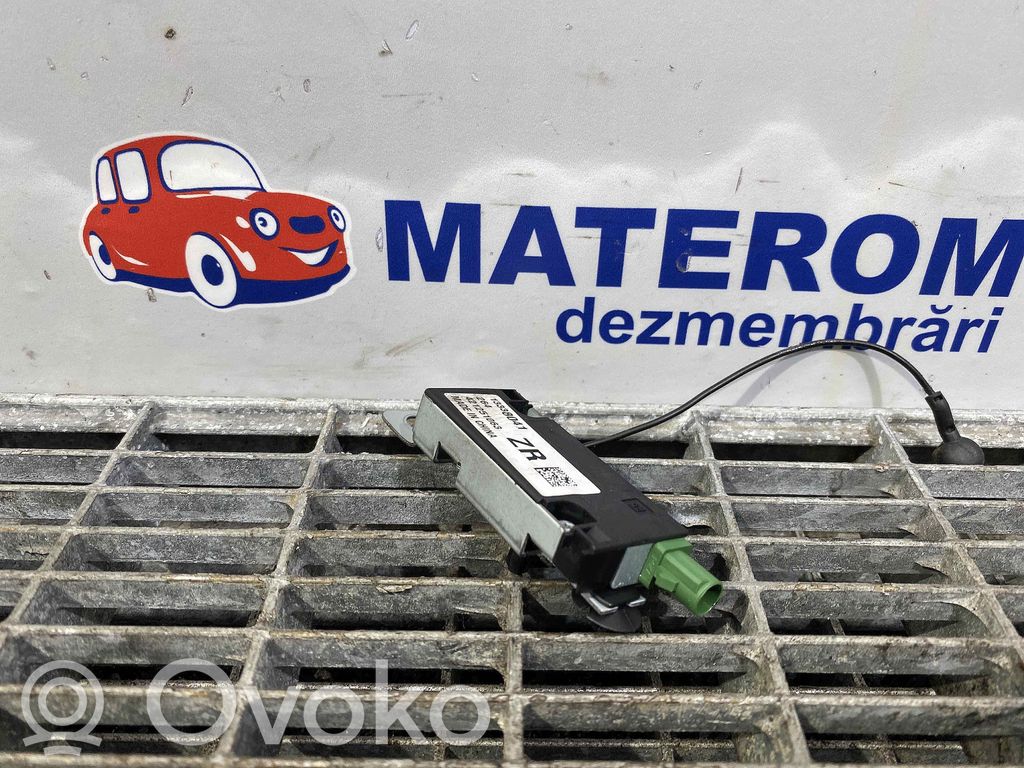 BMW 1 F20 F21 Pystyantennivahvistin 