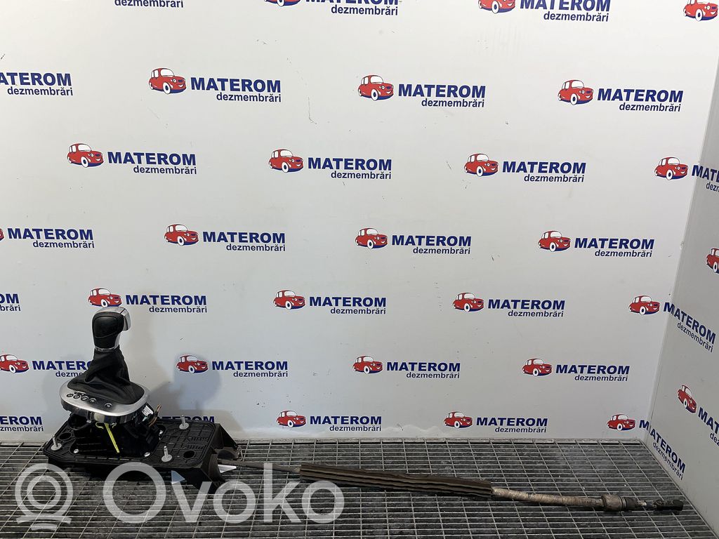 Lewarek zmiany biegów / górny   1T2713025AT