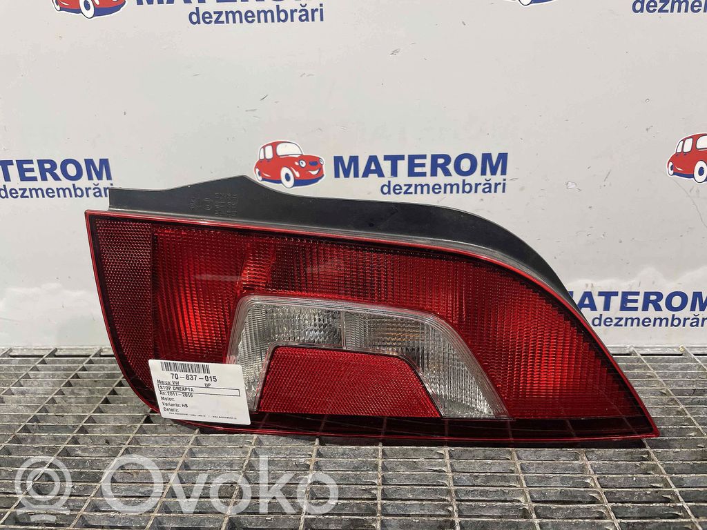 Volkswagen Up Luci posteriori