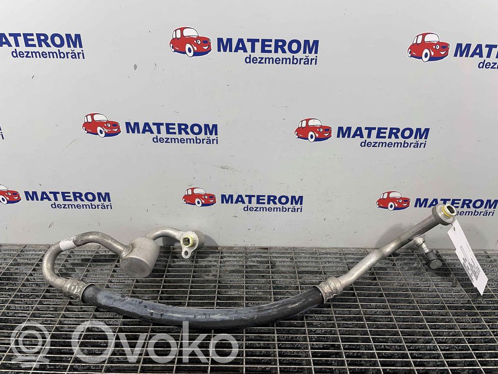 Ilmastointilaitteen putki (A/C)   31467911