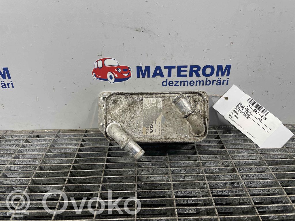 Volvo V40 Radiatore dell’olio del motore 