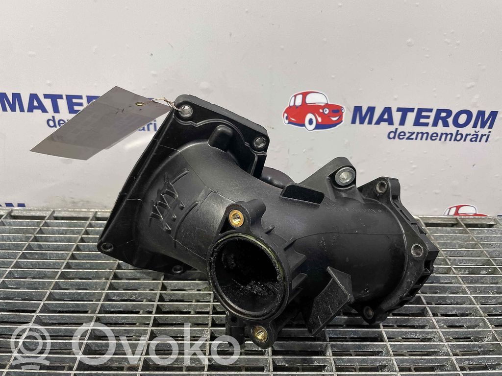 Mercedes-Benz C W205 Furtun/conductă intercooler