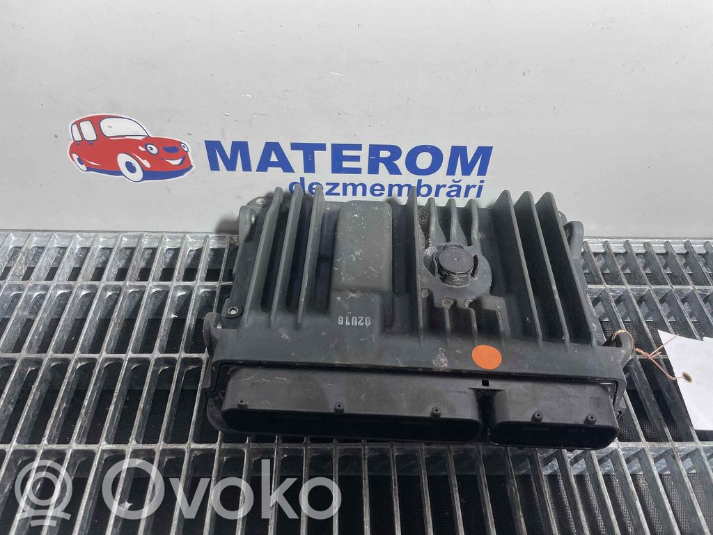 Toyota C-HR I Engine control unit/module 