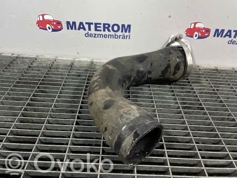 Volkswagen PASSAT B7 Tubo flessibile intercooler 