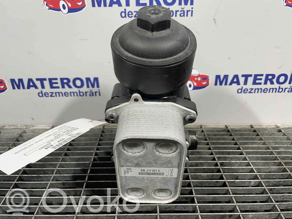 Volkswagen PASSAT B7 Supporto di montaggio del filtro dell’olio 