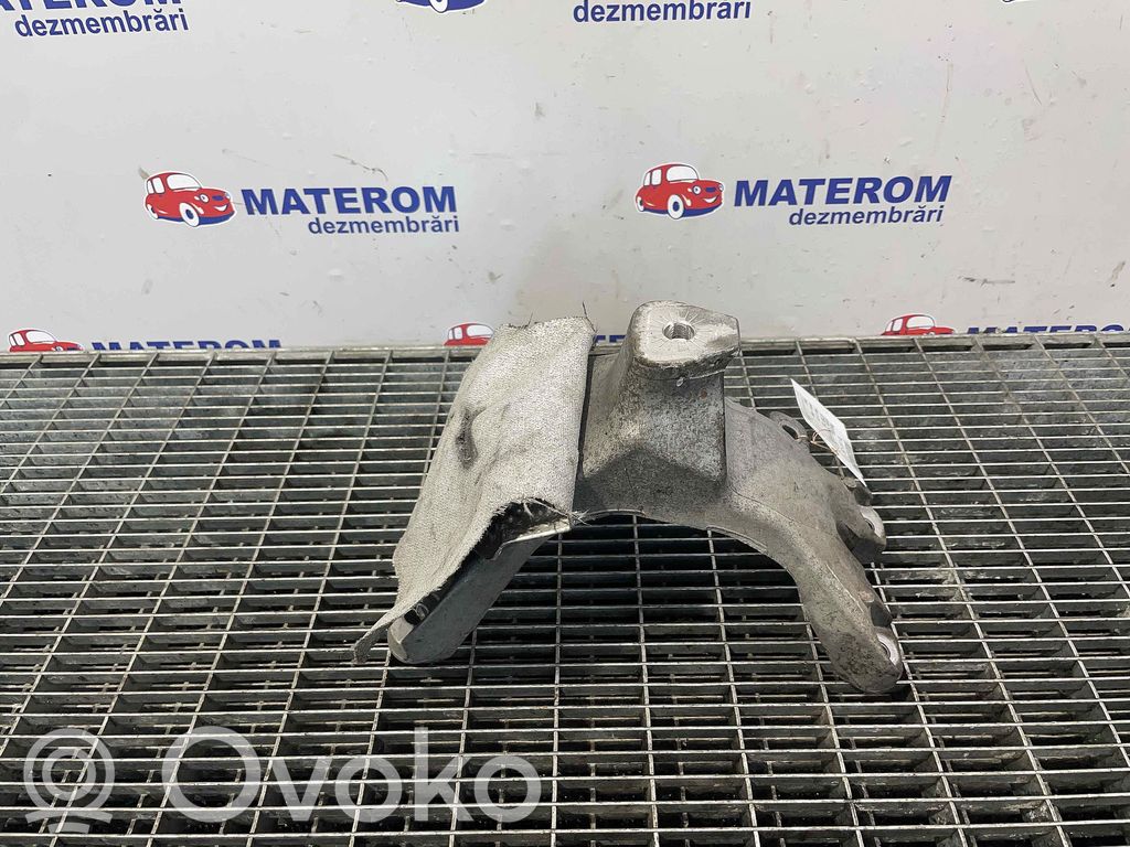 Engine mount bracket   8K0199308BE