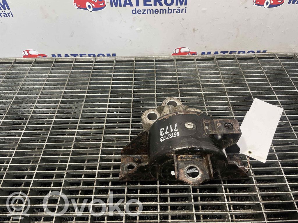 Opel Mokka Gearbox mounting bracket 