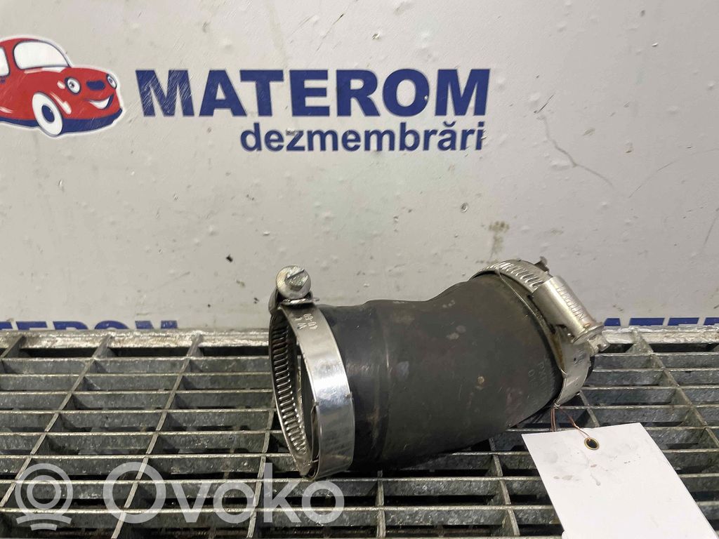 Volkswagen PASSAT CC Tubo flessibile intercooler 